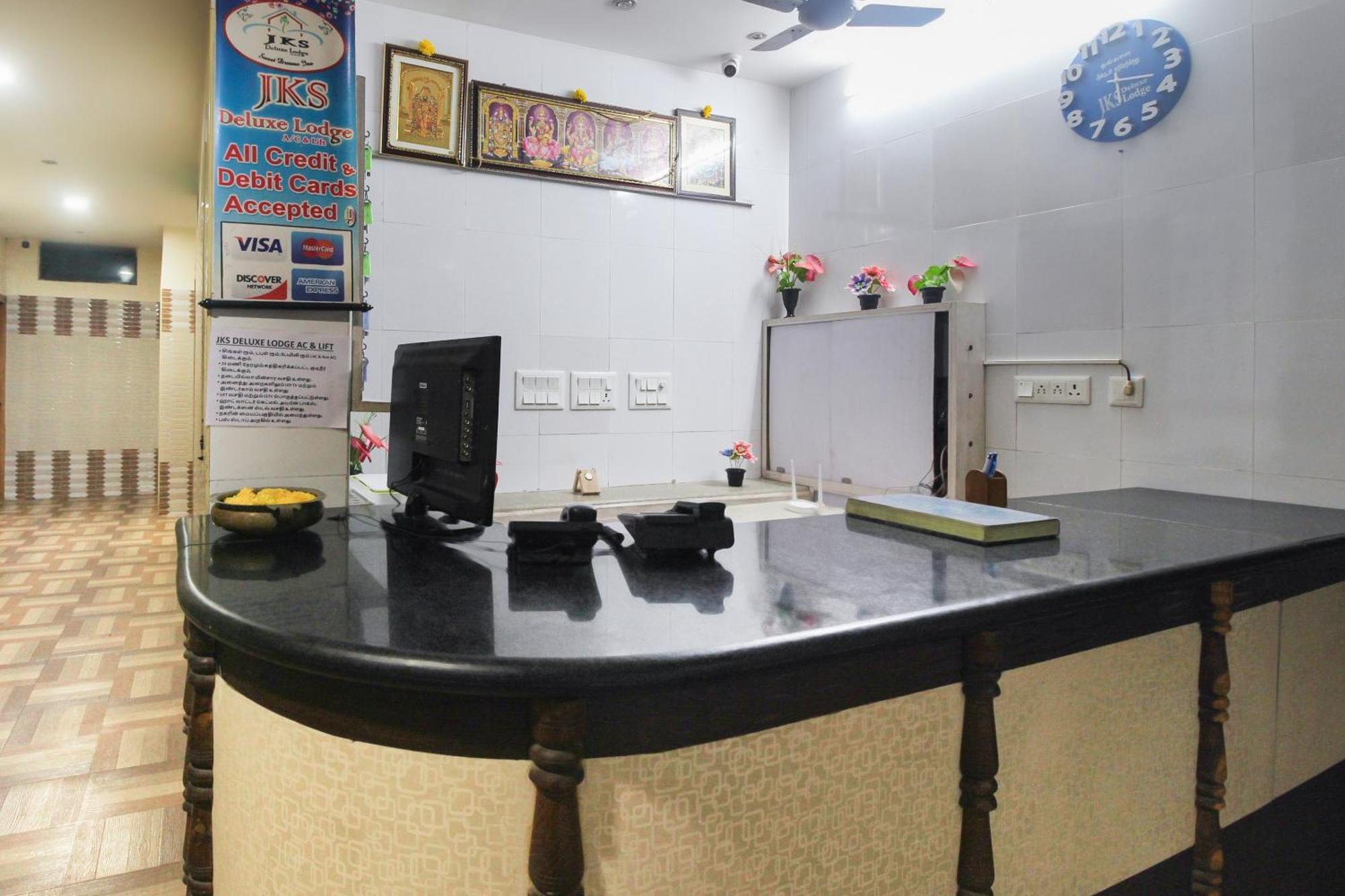 Hotel O Jks Deluxe Lodge Udaiyarpalaiyam Екстер'єр фото