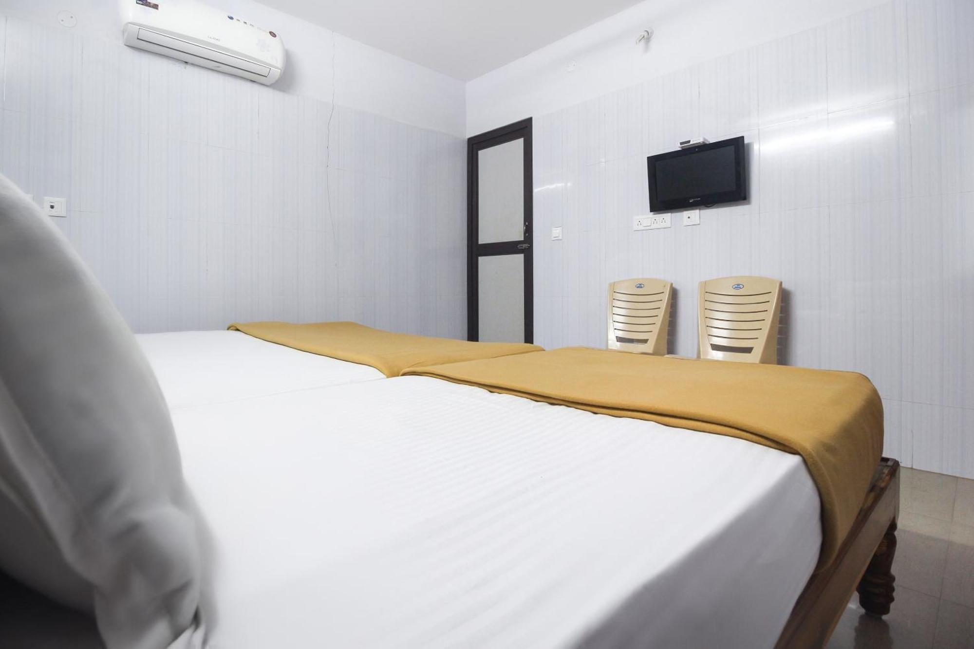 Hotel O Jks Deluxe Lodge Udaiyarpalaiyam Екстер'єр фото