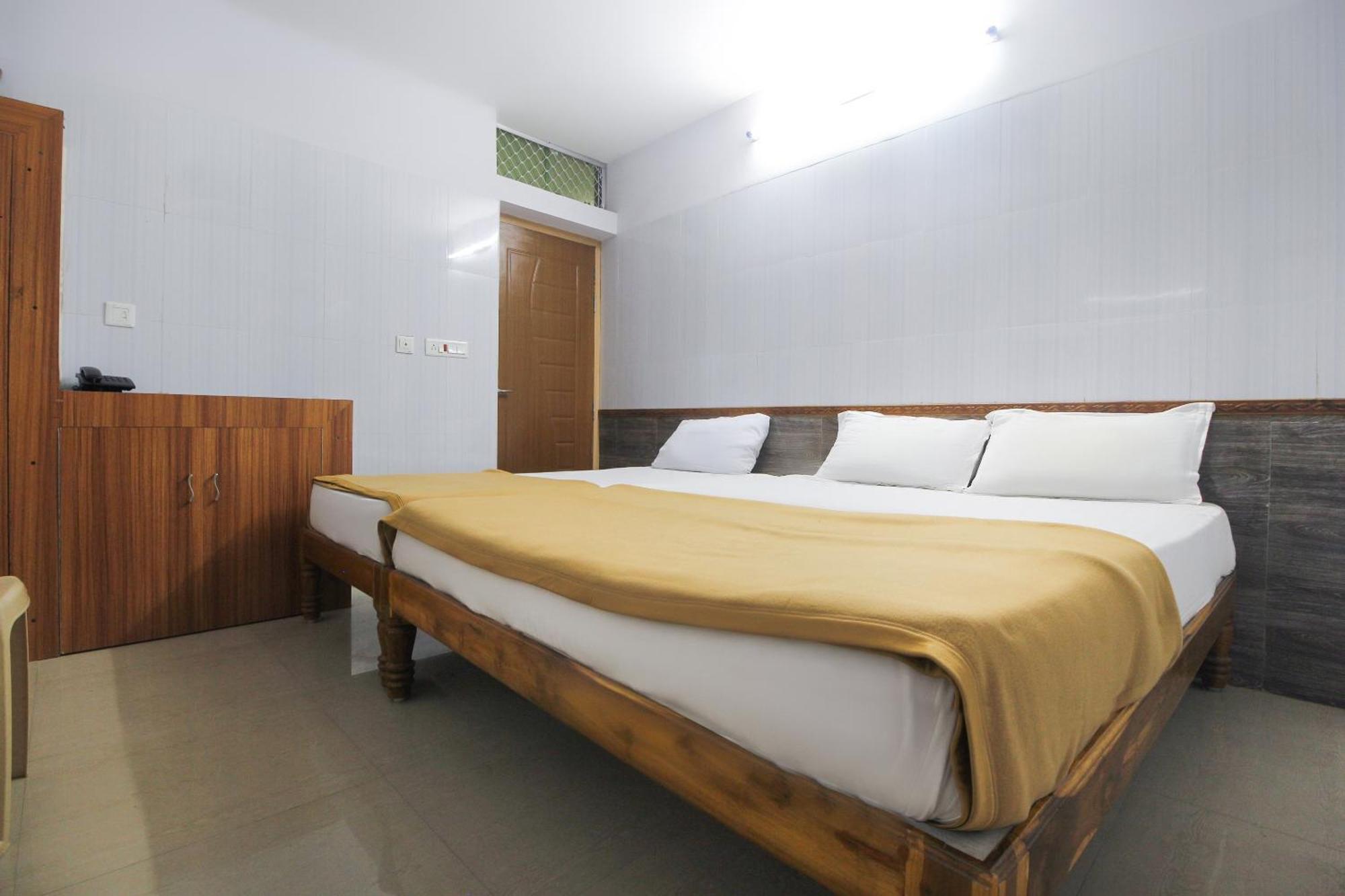 Hotel O Jks Deluxe Lodge Udaiyarpalaiyam Екстер'єр фото